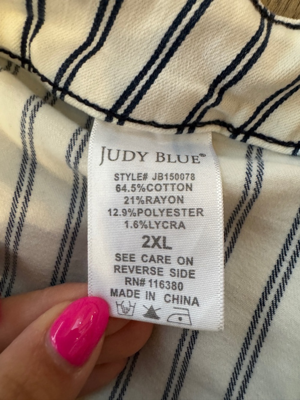 Judy Blue Striped High-Waisted Shorts
Size 2X - Picture 7 of 8
